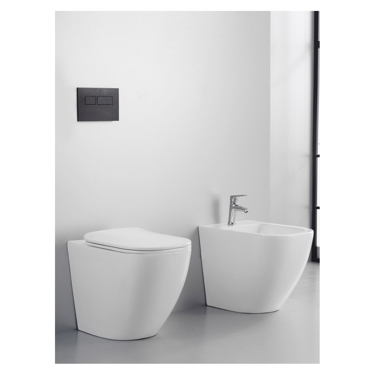 Toilettes et bidet sans rebord de toilettes sanitaires muraux ont ralenti le couvercle de la tasse | Kolly