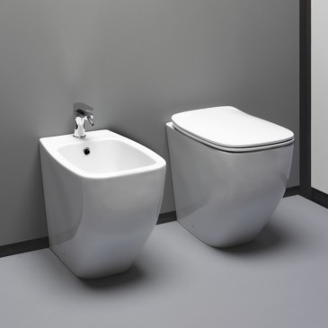 wc e bidet a pavimento filo muro ceramica bianco lucido Newram