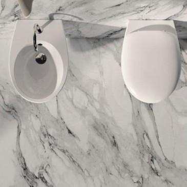 Wc rimless con coprivaso rallentato e bidet monoforo sospesi per installazione a muro serie Comfy Slim