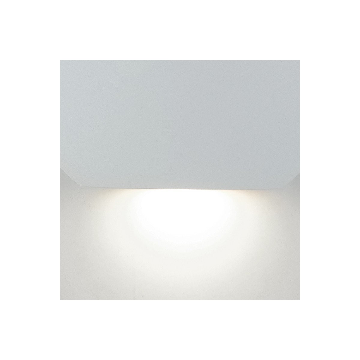 Applique blanche de forme élégante avec lumière LED 6 watts 3000 kelvin