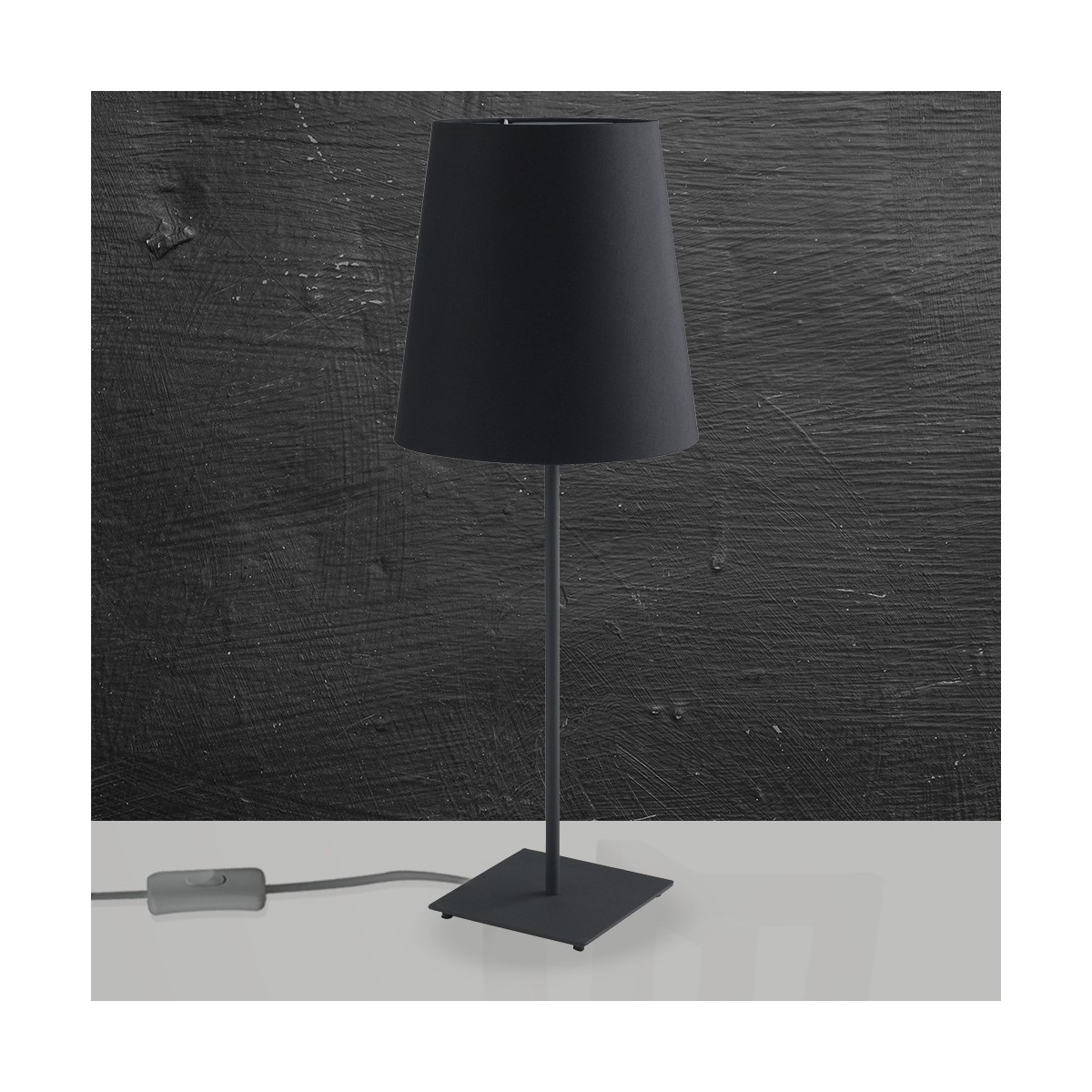 Lampe Elvis noire avec base en métal et abat-jour en tissu